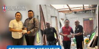 DAP Sarawak stands with families facing hardship, says Michael Kong Michael Kong hands over assistance to families affected by the recent storm and the family of the late Japin Kemin, reaffirming DAP Sarawak’s commitment to standing with the community during difficult times.